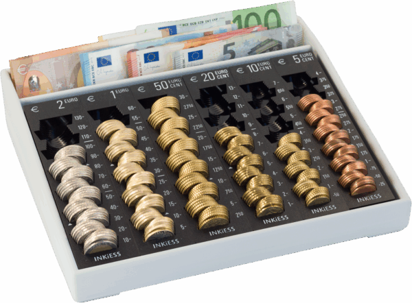 Euro-Münzen und Banknoten in Kasseneinsatz